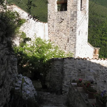 בית הארחה Residenza Di Paese Castello Del Poggio פרנטילו