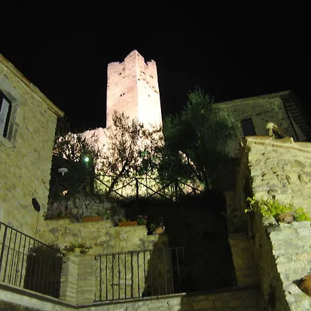 בית הארחה Residenza Di Paese Castello Del Poggio