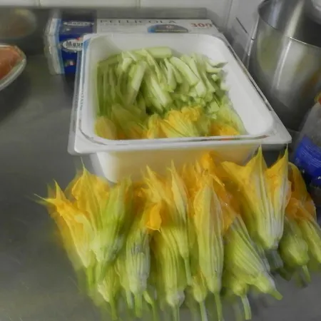 Residenza Di Paese Castello Del Poggio 3* פרנטילו