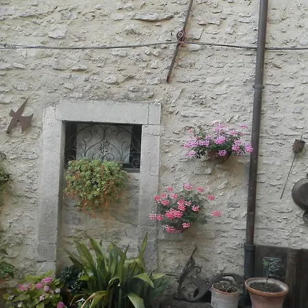 Affittacamere Residenza Di Paese Castello Del Poggio