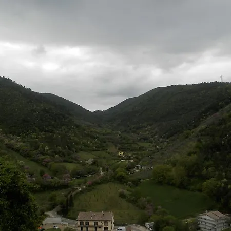 Residenza Di Paese Castello Del Poggio 3* פרנטילו