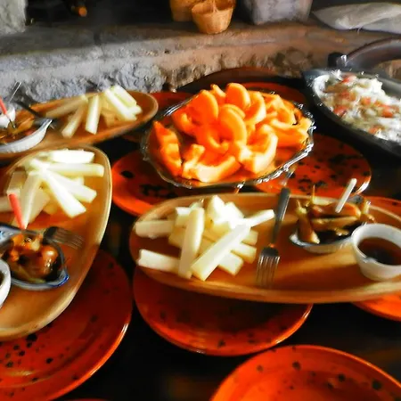 בית הארחה Residenza Di Paese Castello Del Poggio פרנטילו