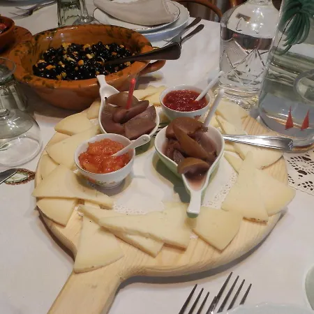 Residenza Di Paese Castello Del Poggio 3* פרנטילו