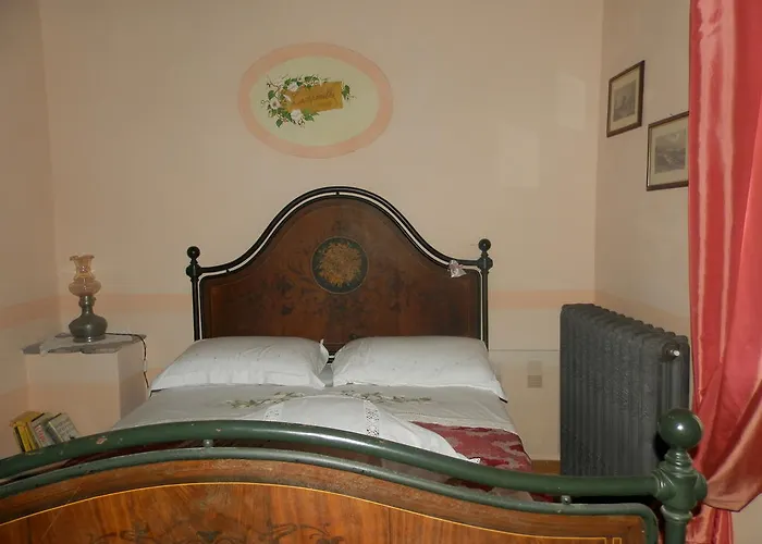 Affittacamere Residenza Di Paese Castello Del Poggio