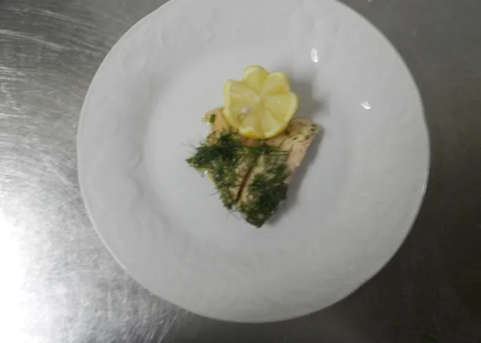 Affittacamere Residenza Di Paese Castello Del Poggio 3*