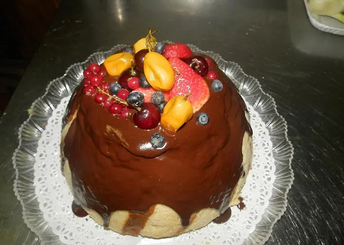 Affittacamere Residenza Di Paese Castello Del Poggio 3*